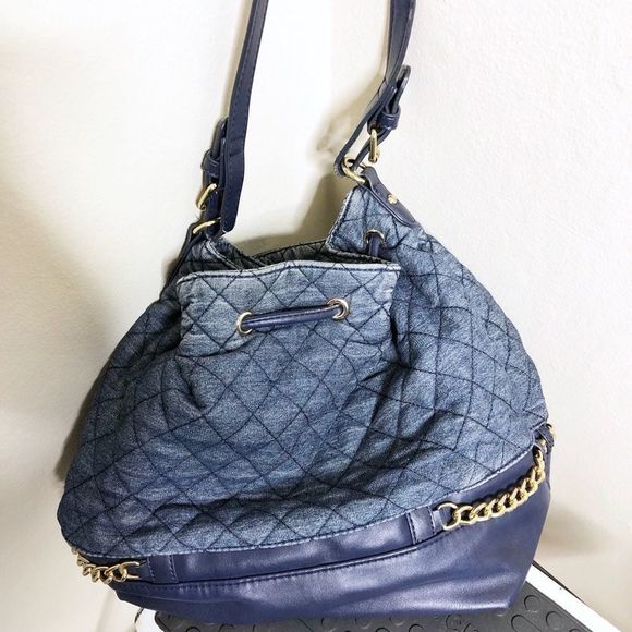 Tommy Hilfiger Blue Quilted Bucket Bag - Picture 8 of 8